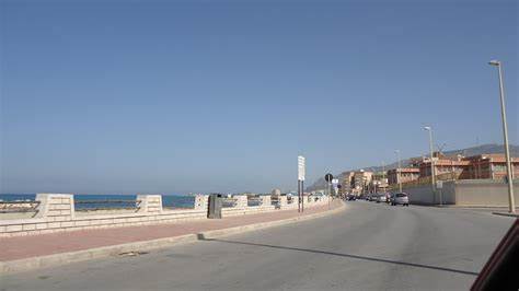 LUNGO-MARE