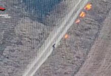 Incendiò 83 ettari e filmò il rogo per i colleghi: incastrato “piromane” della forestale