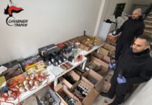 Dalle chat al terrore: smantellata rete dei corrieri del crimine. Arrestato un “artificiere” di Trapani